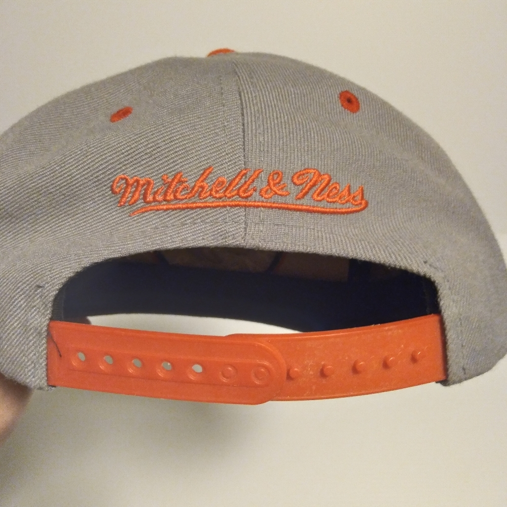 Toronto Raptors NBA Snapback Hat - Picture 4 of 9